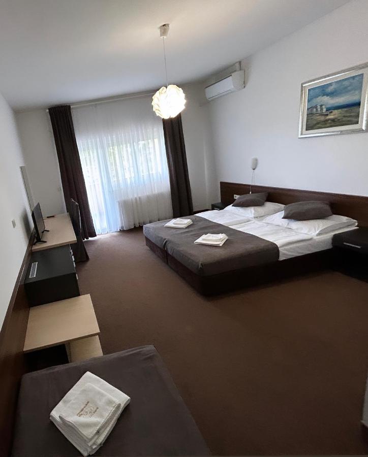 Rooms Laguna Сесвете Экстерьер фото