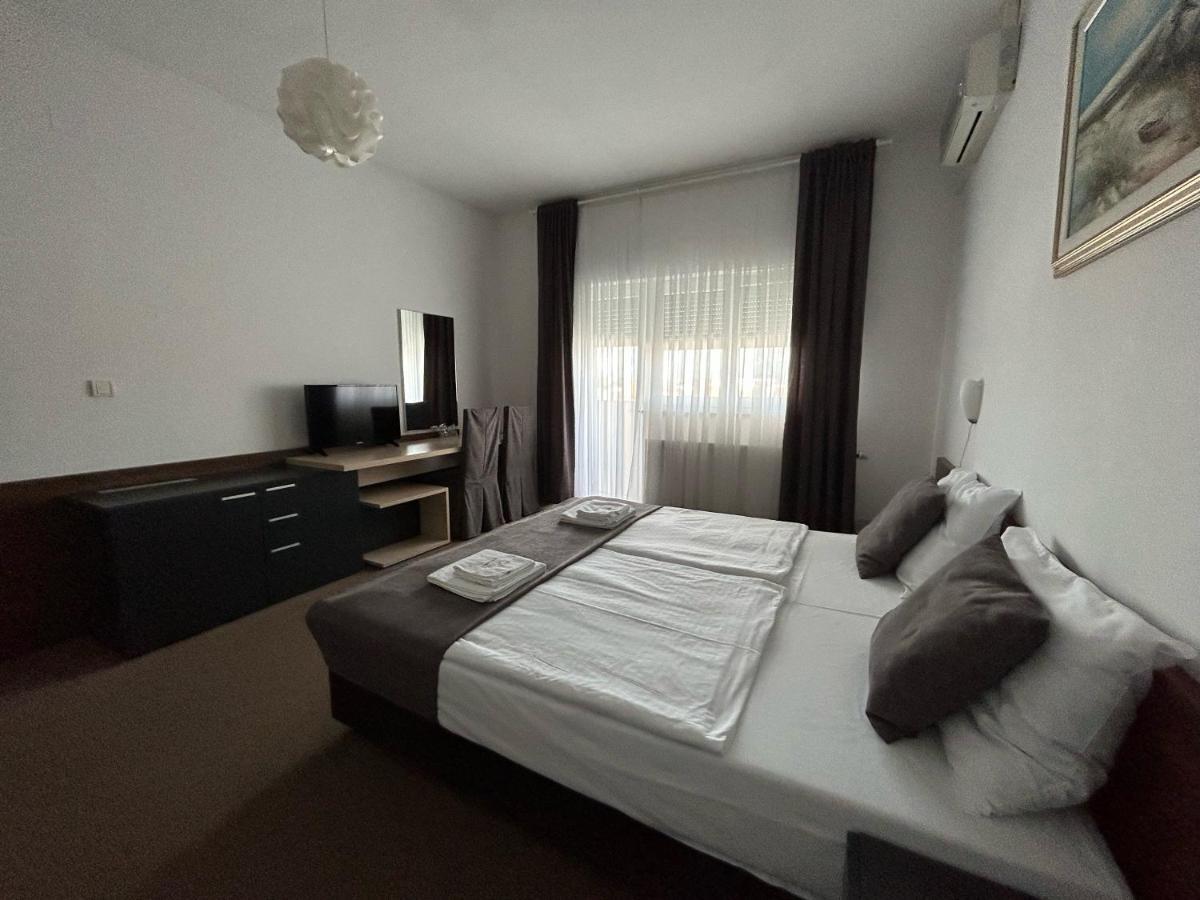 Rooms Laguna Сесвете Экстерьер фото