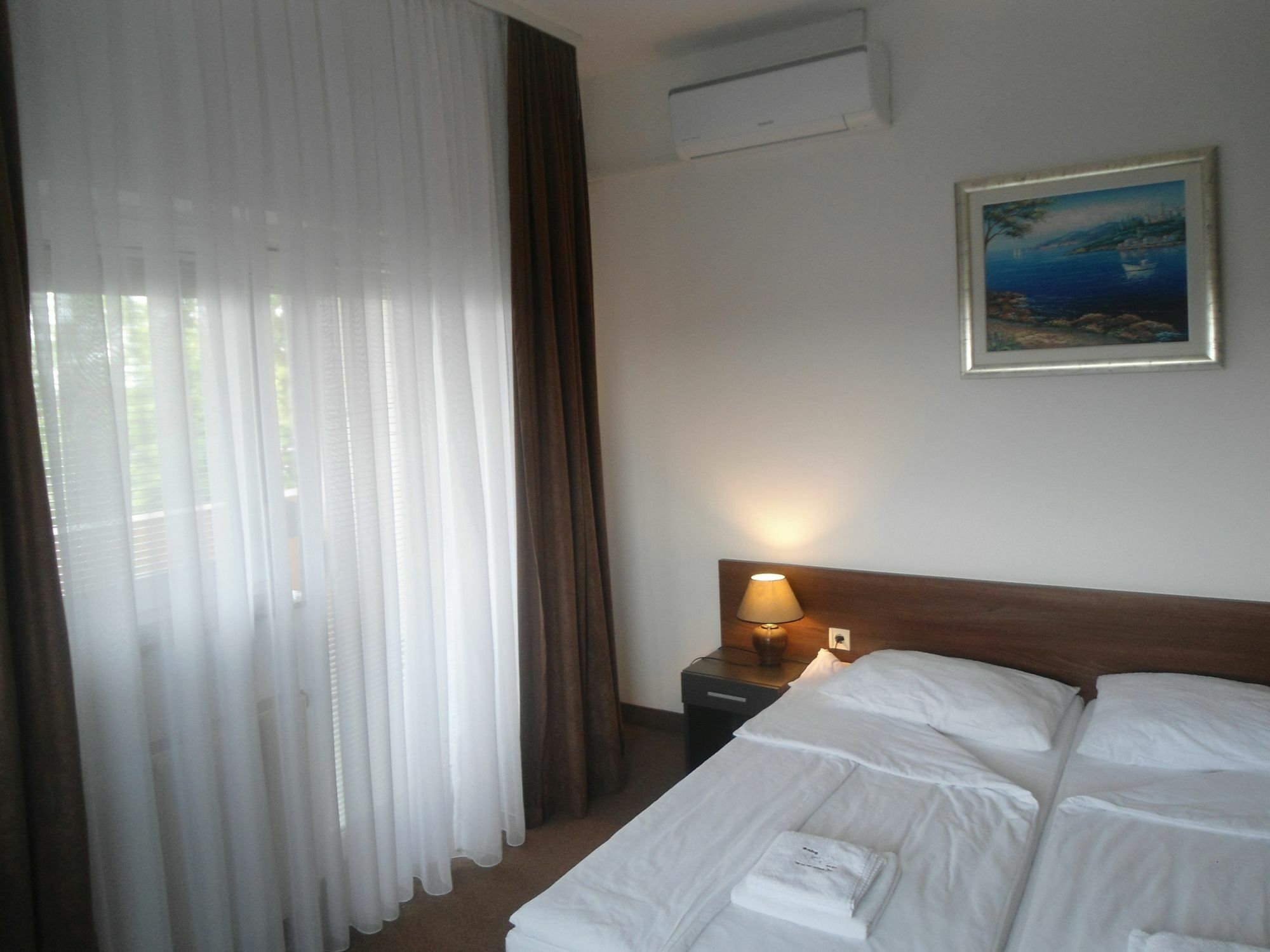 Rooms Laguna Сесвете Экстерьер фото